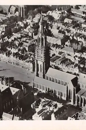 Zamów teraz Delft Nieuwe Kerk in restauratie 1948 KLM Luchtfoto No. 17009 HC61117