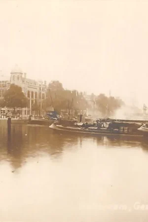 Zwrot pieniędzy Rotterdam Gezicht op Wijnhaven met binnenvaart schepen Newo Fotokaart HC61043