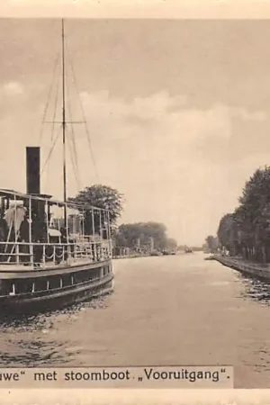 Boskoop Rivier de Gouwe met stoomboot Vooruitgang Scheepvaart Binnenvaart schepen HC60963 Wyprzedaż