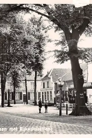 Oirschot Hotel de Zwaan met Rijkesluisstraat 1952 Noord-Brabant HC60898 Zamów teraz