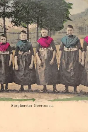 Wysoka jakość Staphorst Staphorster Boerinnen 1903 Klederdracht Vintage HC60772