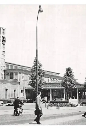 Leiden Station 1961 Spoorwegen HC60385 Premium