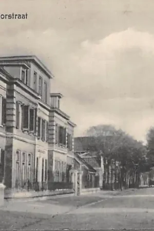 Tani Egmond aan Zee Voorstraat HC60090