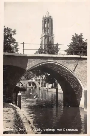 Utrecht Doorkijk Hamburgerbrug met Dom toren 1942 Type fotokaart HC59893 Najlepsza cena