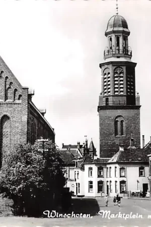 Winschoten Marktplein met Ned. Hervormde Kerk 1964 HC59175 Premium