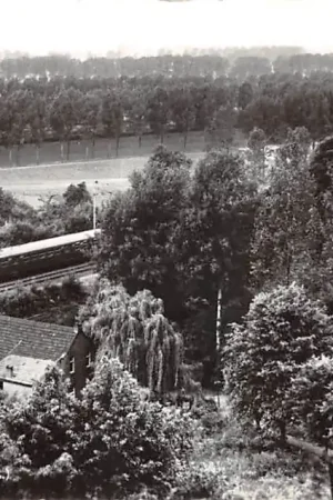 Geulle Spoorweg met trein Meerssen Spoorwegen Limburg HC58984 Premium