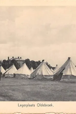 Legerplaats Oldebroek Kazerne met tentenkamp Militair Veluwe HC58117 Kup teraz