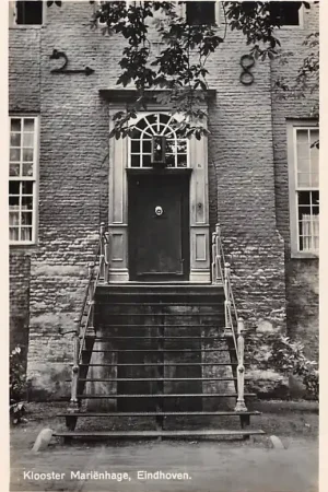 Eindhoven Klooster Marienhage Ingang HC58094 Niska cena