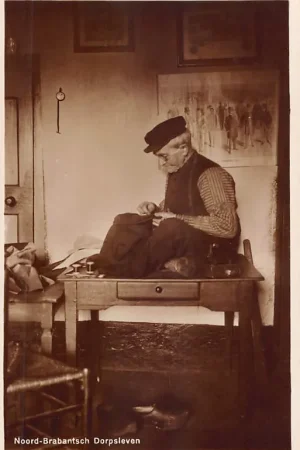Tylko dziś Noord-Brabantsch Dorpsleven Boer naait zijn jasje Vintage Klederdracht Noord-Brabant HC57967