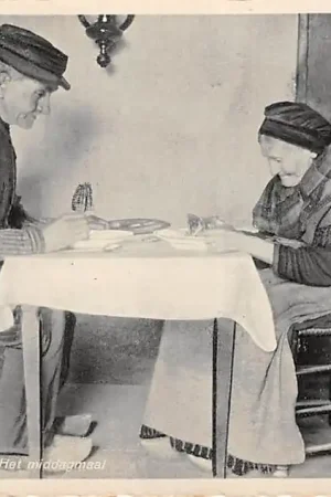 Darmowa dostawa Brabantsch Dorpsleven Het middagmaal Opa en oma aan de maaltijd Klederdracht Vintage Noord-Brabant HC57961