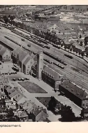 Maastricht Station met emplacement en treinen 1927 KLM Luchtfoto 27-132 HC57934 Bezpieczna płatność