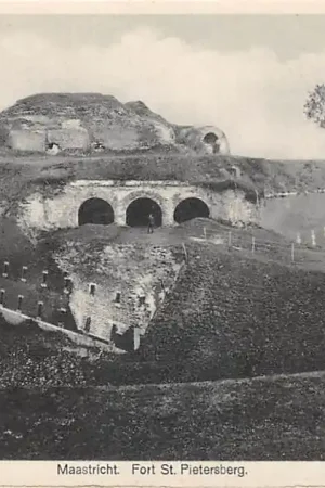 Tani Maastricht Fort St. Pieter Militair HC57930