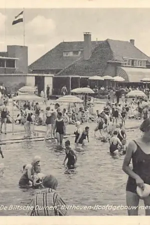 Bilthoven Sportpark en Natuurbad De Biltsche Duinen Hoofdgebouw met terrassen Zwembad HC57743 Szybka dostawa