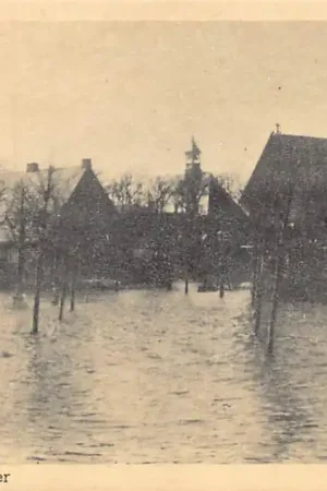 Kup teraz Sint Laurens in het water door bombardemente WO2 1944 Middelburg Walcheren HC57796