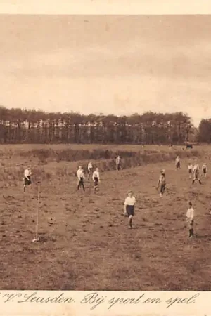 Leusden Jongenskamp N.J.V. Leusden Bij sport en spel Amersfoort HC57527 Promocja
