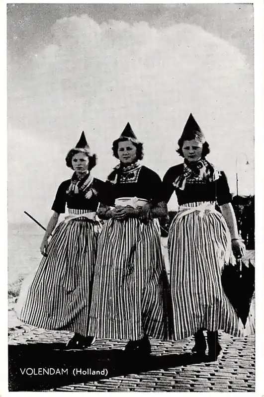 Volendam Drie meisjes in klederdracht Vintage HC57665 Promocja