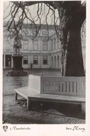 's-Gravenhage Den Haag Noordeinde 1946 Paleis en monument HC57373 Nowość