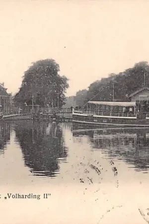 Gouda Bolwerk met de Salonboot Volharding II (naar Boskoop) in de richting van de Kattensingel 1905 Gompers HC57365 Autentyczny