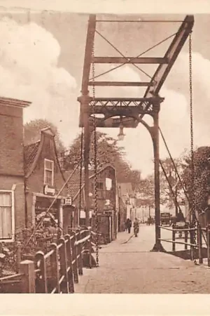 Gouda Prins Hendrikstraat en brug gracht Moordrechtse Verlaat SHELL benzinepomp HC57242 Ostatnia szansa