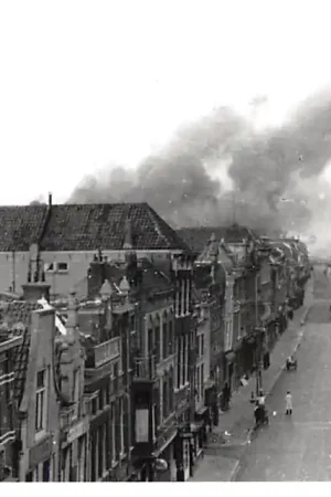 Gouda Wijdstraat Markt Kleiweg Bombardement op het station in 1944 WO2 HC57065 Tylko dziś