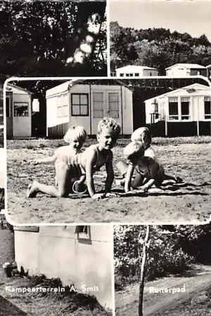 Tani Noordwijkerhout Kampeerterrein A. Smit Bospad Ruiterpad Spelende kinderen Camping 1959 HC57057