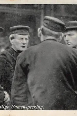 Premium Middelburg Gewichtige Samenspreking van boeren op de Markt Klederdracht Vintage HC56989