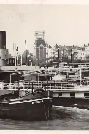 Rotterdam Oosterkade 1927 Binnenvaart schepen Stad Vianen Leonardus Rotterdam Witte Huis HC56910 Tylko dziś