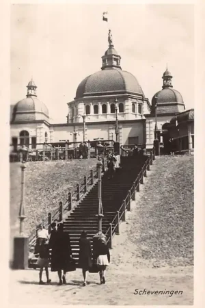 Scheveningen Trap Seinpostduin Restaurant en Bioscoop1947 's-Gravenhage HC56760 Rabat