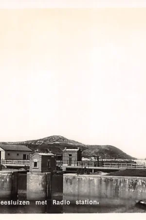 Scheveningen Zeesluizen met Radio station 's-Gravenhage HC56009 Tylko dziś