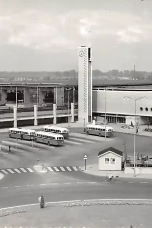 Eindhoven Station Spoorwegen Auto Bus station HC55794 Bezpieczna płatność