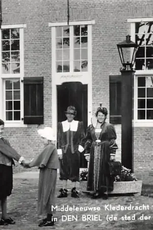 Brielle Middeleeuwse Klederdracht tijdens 1 April-feesten in Den Briel (de stad der watergeuzen) HC55717 Bezpieczna płatność