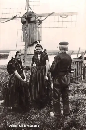 Darmowa dostawa Axel Axelse Klederdrachten Molen Vintage Zeeuws-Vlaanderen 1961 HC55711
