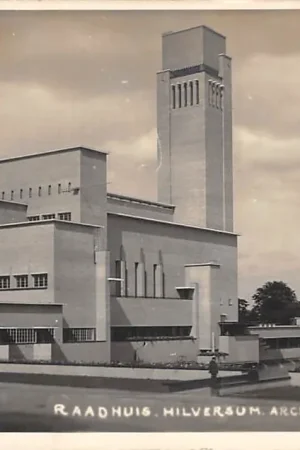 Tani Hilversum Fotokaart Raadhuis Arch. W.M. Dudok 1931 HC55682