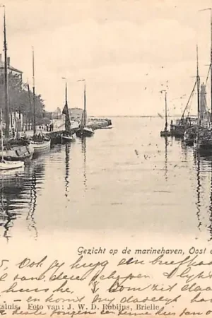 Zwrot pieniędzy Hellevoetsluis Gezicht op de marinehaven Oost en Westkade Schepen 1904 HC54821