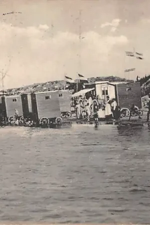 Zwrot pieniędzy Oostvoorne aan Zee Strand en duinen met badkoetsen 1915 HC54563