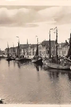 Tylko dziś Brouwershaven Haven met Vissersschepen BH 2 Scheepvaart Schouwen-Duiveland HC54495