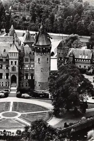 Premium Haarzuilens Kasteel De Haar 1959 KLM Luchtfoto no. 2393 Type fotokaart HC54050