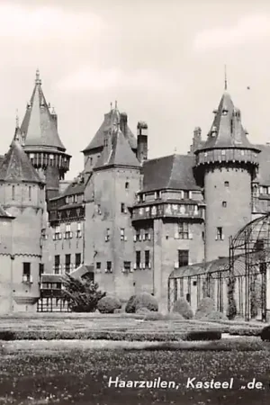 Haarzuilens Kasteel de Haar met palmentuin 1958 Type fotokaart HC54049 Nowość