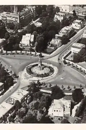 Autentyczny 's-Gravenhage Plein 1813 1946 KLM Luchtfoto No. 52 HC54004