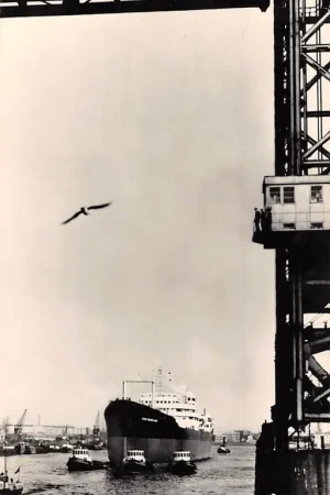 Rotterdam s.s. ESSO Nederland met sleepboten Scheepvaart Schepen HC53961 Zamów teraz