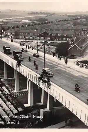 Dordrecht Viaduct n.d. Verkeersbrug over de Oude Maas Dordrecht - Zwijndrecht Auto HC53695 Darmowa dostawa