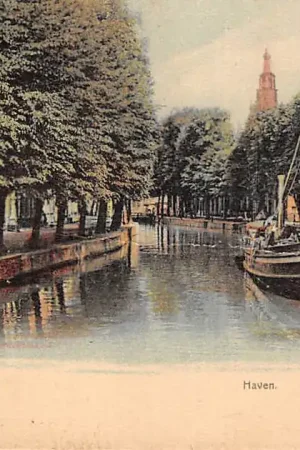 Rabat Gouda Haven met binnenvaart schip De Stad Gouda 1907 Schepen HC53469