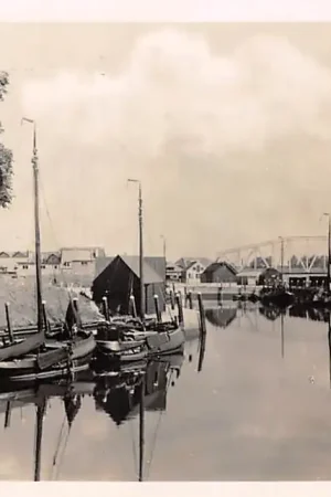 Tholen Haven Vissers schepen TH13 Sleepboot Binnenvaart 1948 Scheepvaart HC53292 Zamów teraz