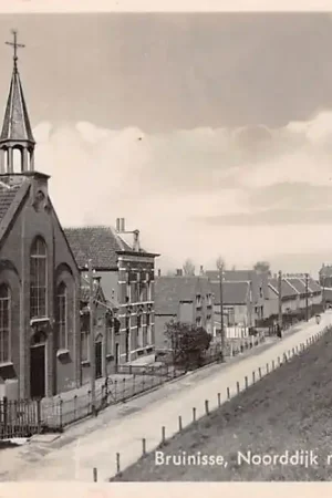 Bruinisse Noorddijk met Gereformeerde Kerk 1950 Schouwen-Duiveland HC53009 Nowość