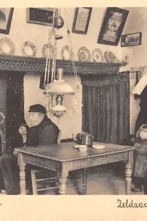 Veluw's Dorpsleven Zeldzaam antiek Interieur Veluwe Klederdracht Vintage HC52956 Kup teraz