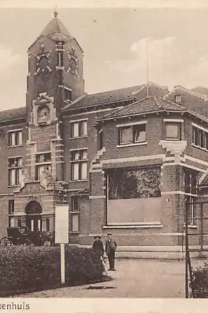 Autentyczny Gouda Van Iterson Ziekenhuis met paard en wagen 1943 De la Reylaan HC52693