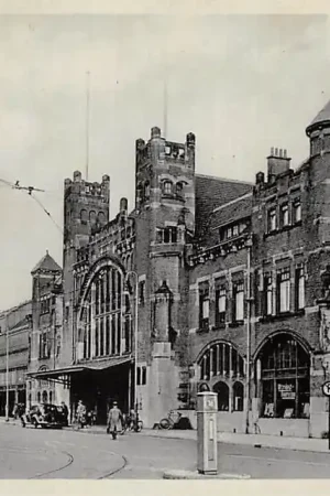 Haarlem Station Spoorwegen 1938 Autobus en tramhalte HC52028 Tani