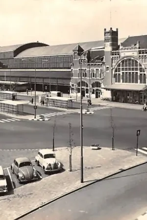 Haarlem Station met Autobusstation Auto Bus Spoorwegen 1960 HC51992 Najlepsza cena
