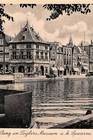Haarlem Oude Waag en Teijlers Museum aan het Spaarne HC51898 Oferta