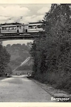 Darmowa dostawa Beek (GD) Berg en Dal Bergspoor met Tram 1938 Nijmegen HC51715